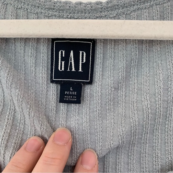 GAP Ribbed Top - Picture 3 of 5